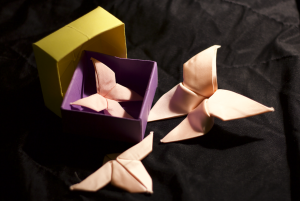 papillons en origami de tissu